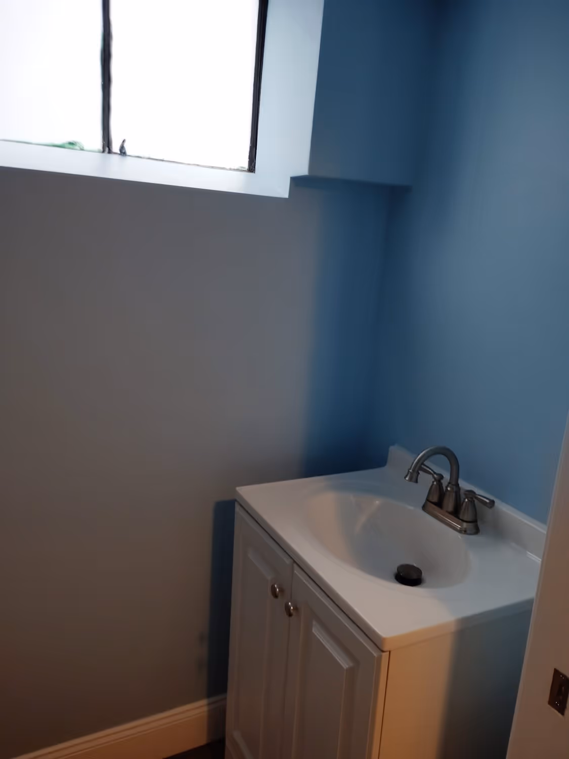 Bower Hill, after: half bath