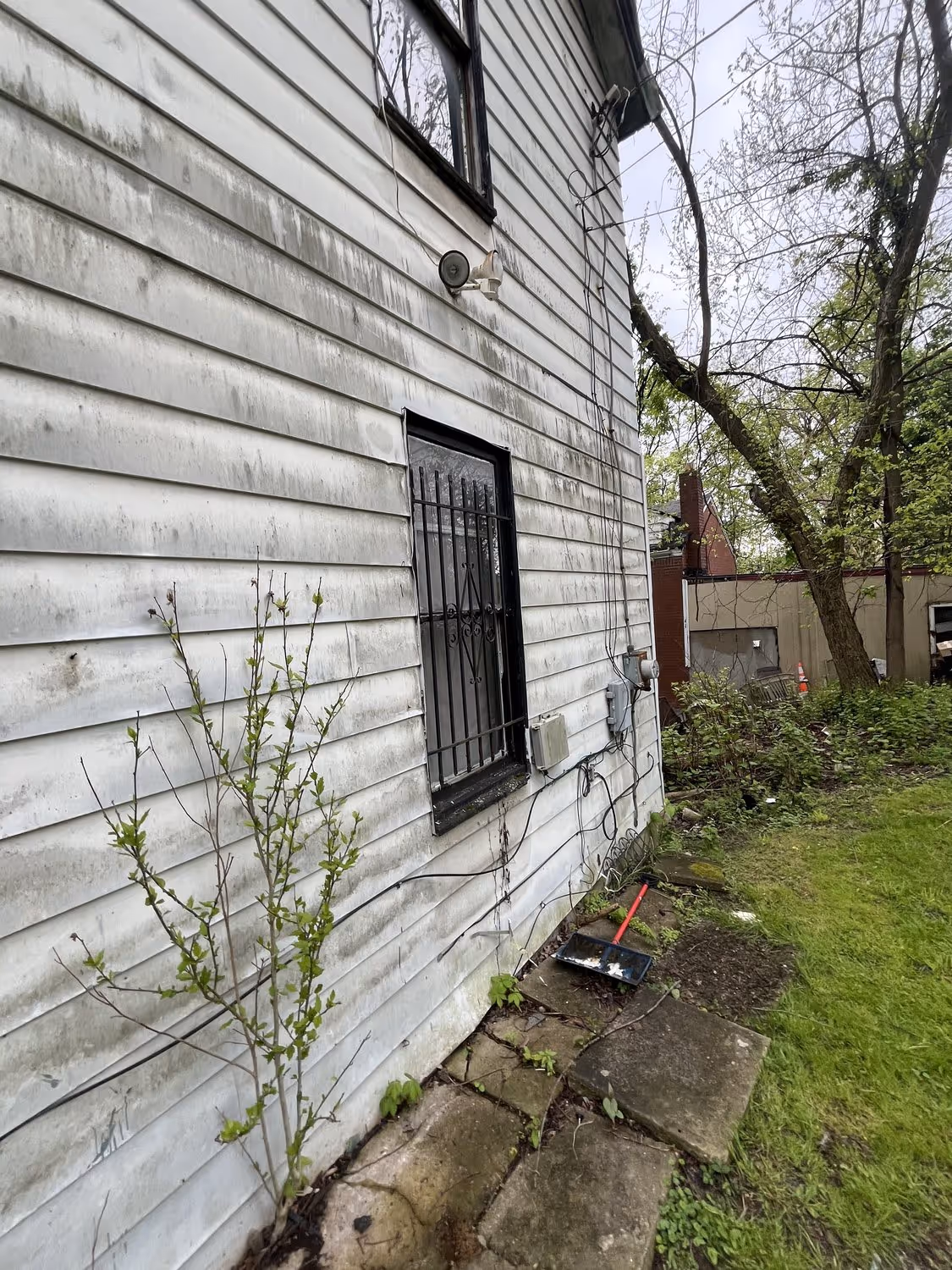 E. Lemington, before: window